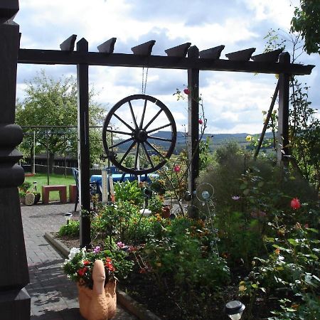 Ferienwohnung Fuelbier Oberzissen Exterior foto